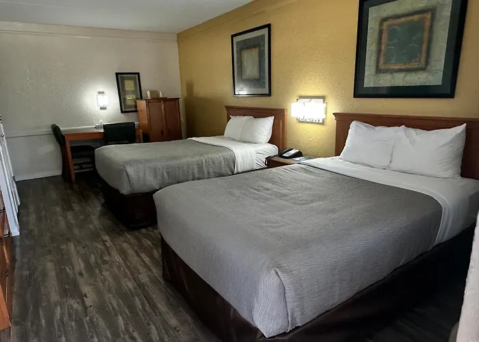 Quality Inn Nacogdoches Near University